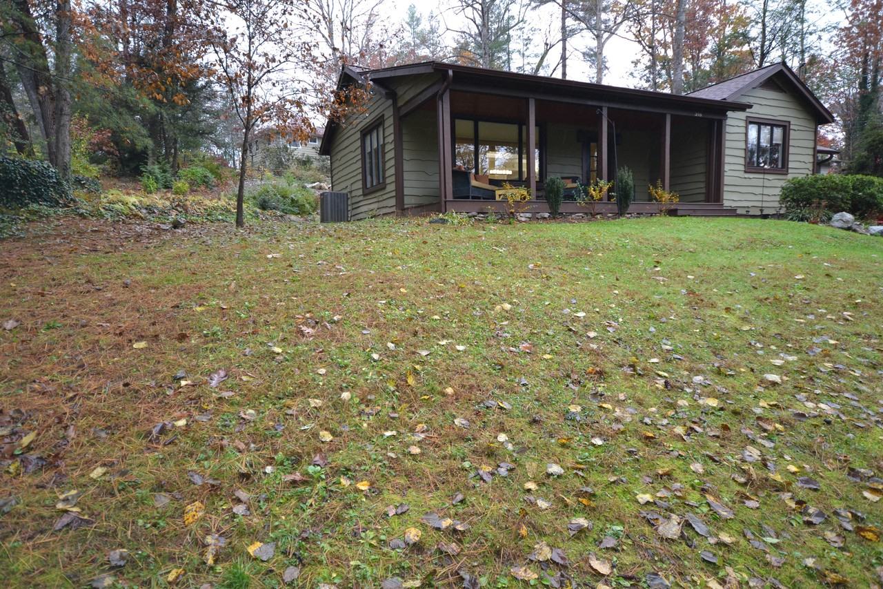 316 Crystal Spring Dr - Photo 2 of 27