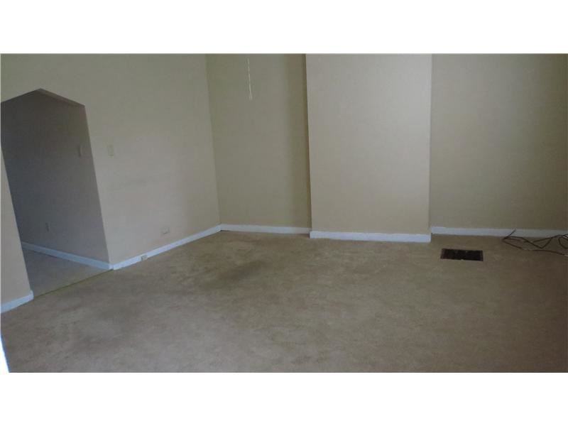 14 Sycamore St #1 - Photo 2 of 8