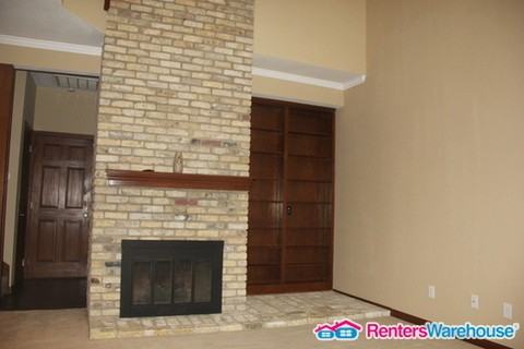 10819 Crown Colony Dr - Photo 3 of 21