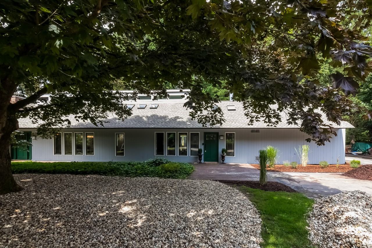 392 Jinny Hill Rd - Photo 2 of 31