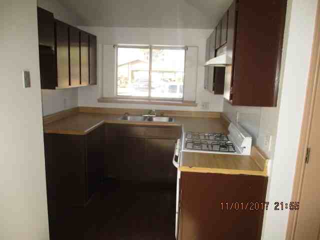 1554 Raphael Cir - Photo 2 of 14