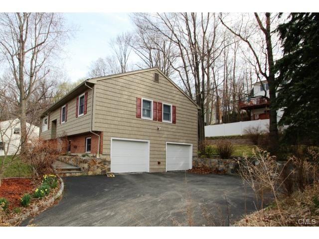 1 Twilight Ln - Photo 2 of 23