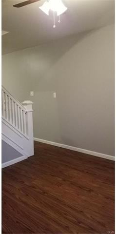 227 Court St - Photo 3 of 16