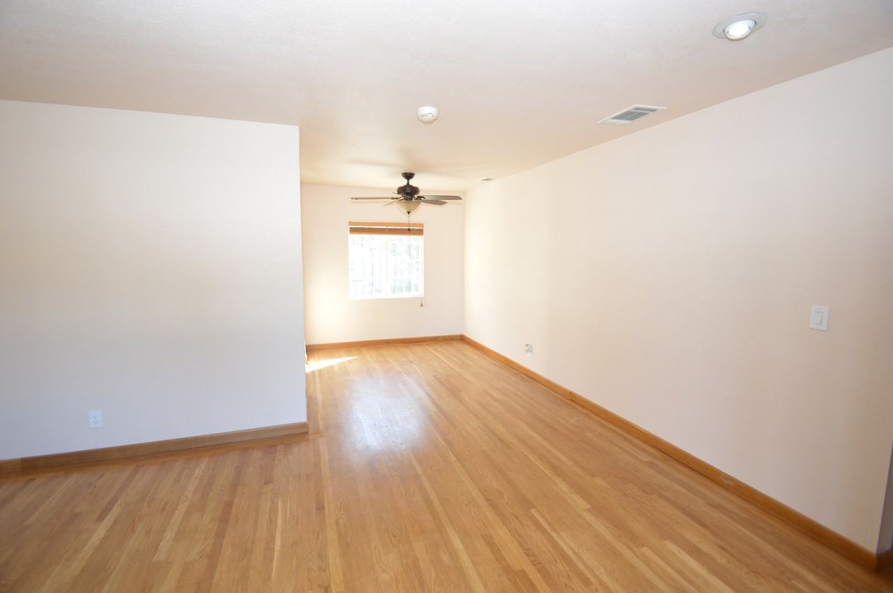 328 Caswell Avenue - Photo 3 of 9