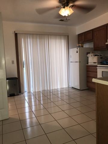 1695 Shamrock Ct - Photo 2 of 6