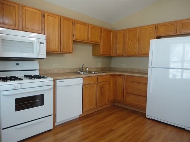 4609 Vista Dr - Photo 3 of 11