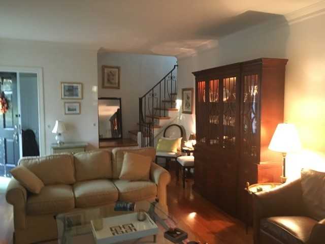 9323 Crawford Ave - Photo 3 of 15