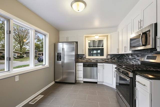 314 Shawnee St - Photo 3 of 9