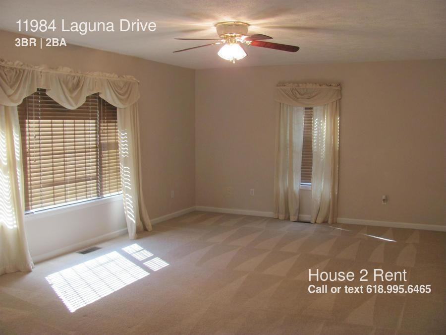 11984 Laguna Dr - Photo 2 of 15