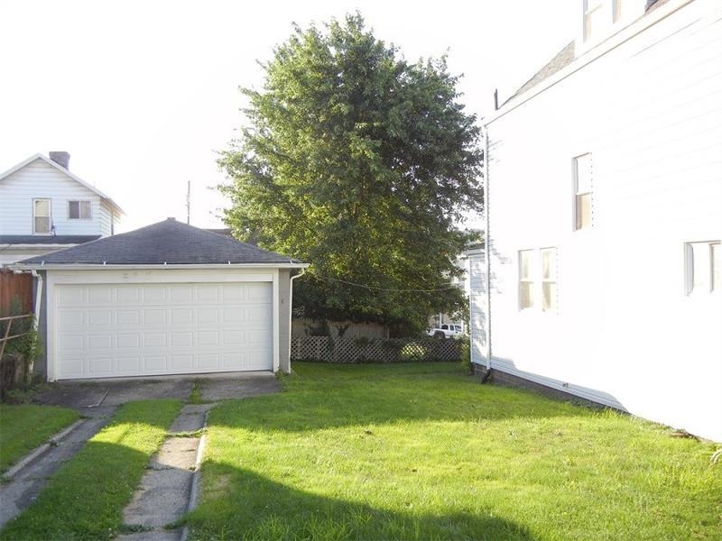 416 2nd St - Photo 2 of 22