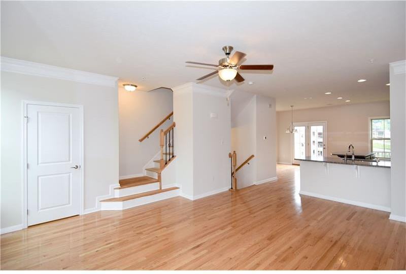 407 Fairmont Drive - Photo 3 of 20