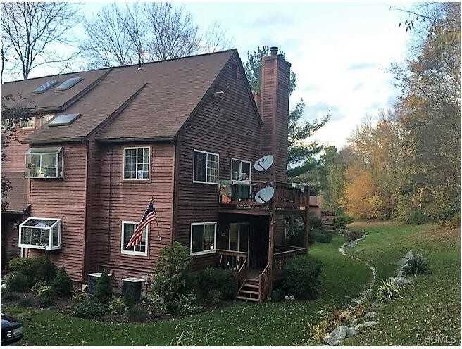 304 Autumn Ln - Photo 2 of 3