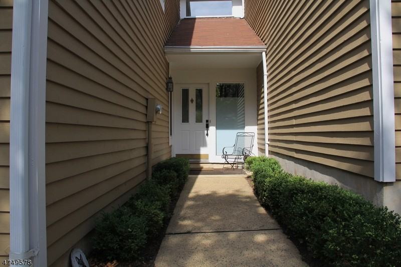 14 Cambridge Rd - Photo 3 of 24