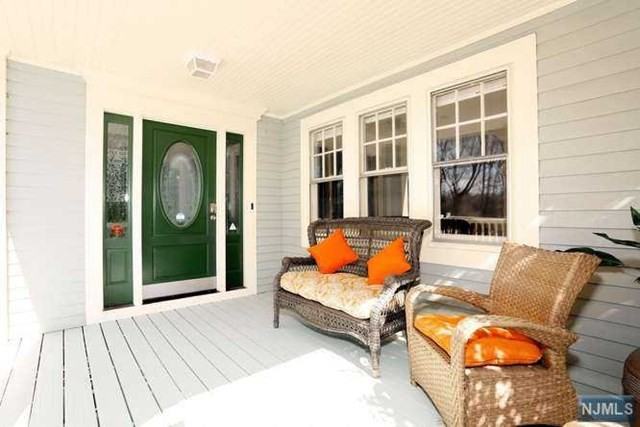 250 E Saddle River Rd - Photo 2 of 24