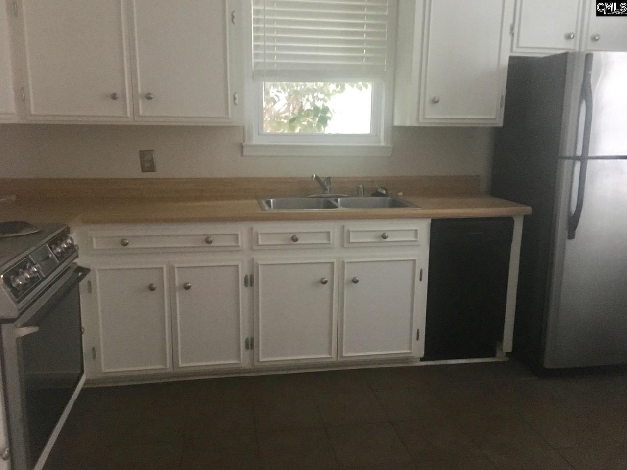 2514 Treeside Dr - Photo 3 of 9