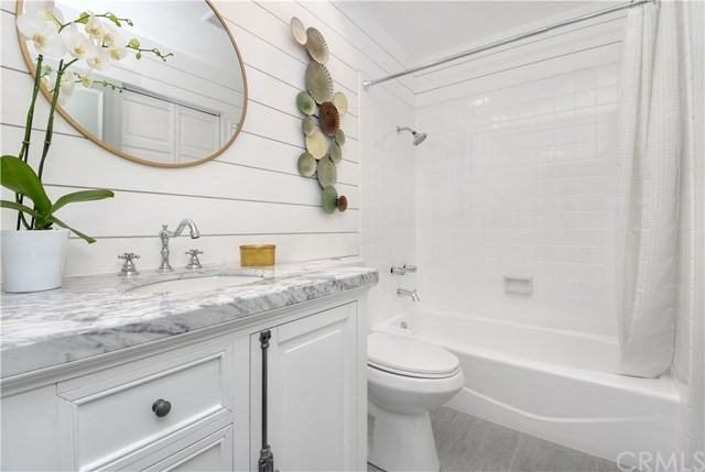 21 Sea Island Dr - Photo 3 of 42