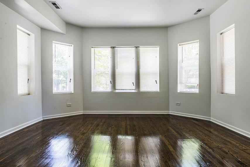 7159 S Wabash Ave - Photo 2 of 5
