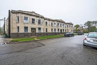 708-14 S Karlov Ave - Photo 1 of 1