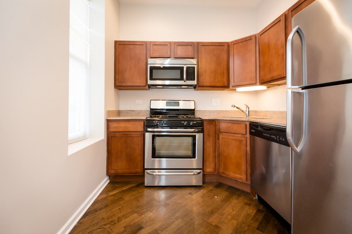 1501 N. California Ave. - Photo 3 of 7