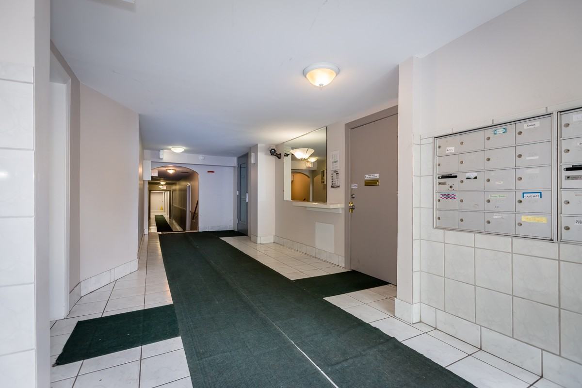 1429 W. Lunt Ave. - Photo 2 of 8