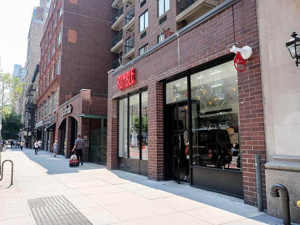 144 W 23rd Street - Photo 3 of 6