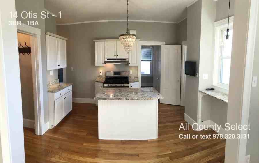 14 Otis St #1 - Photo 2 of 21