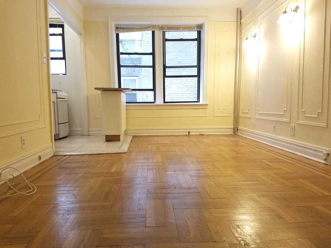 46th St & 43rd Ave #2D - Photo 2 of 4