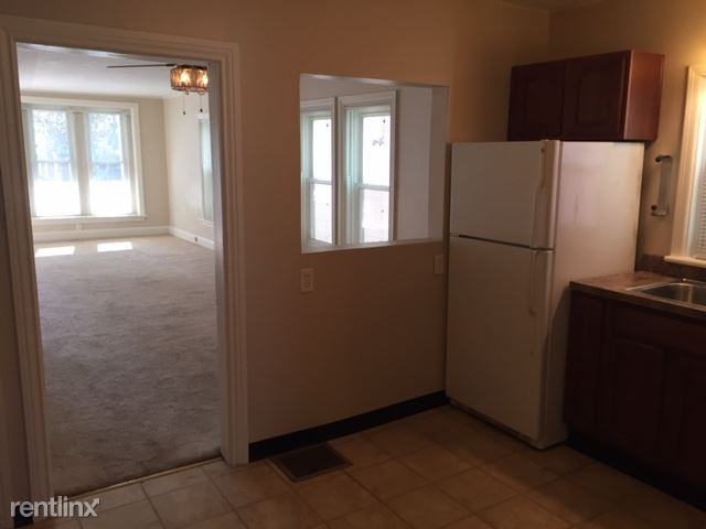 137 Herman Ave - Photo 3 of 12