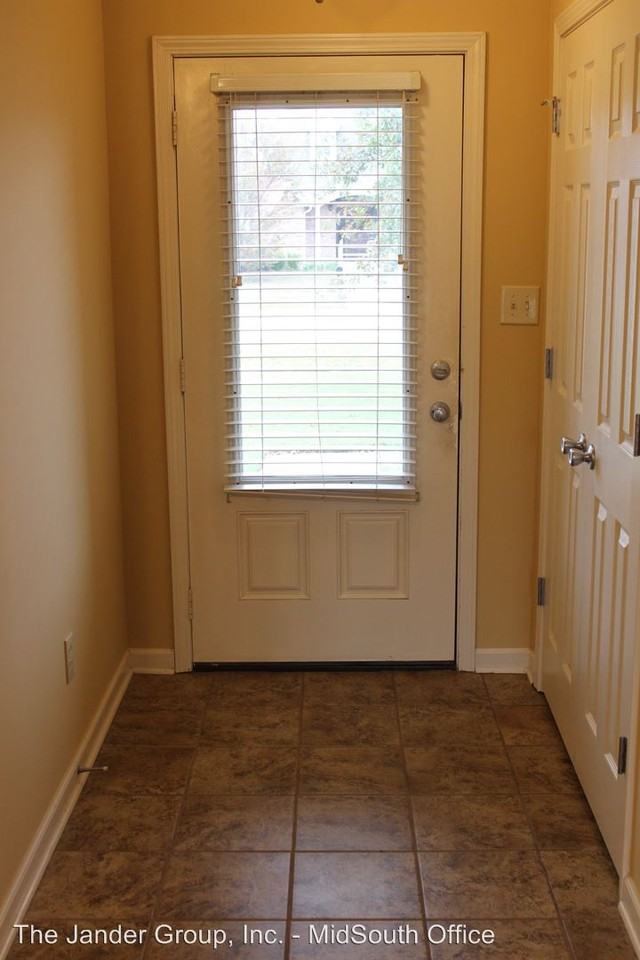 858 Belle Rive Dr - Photo 2 of 22