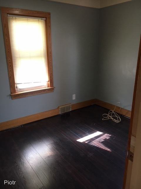 18907 Hanna St - Photo 2 of 6