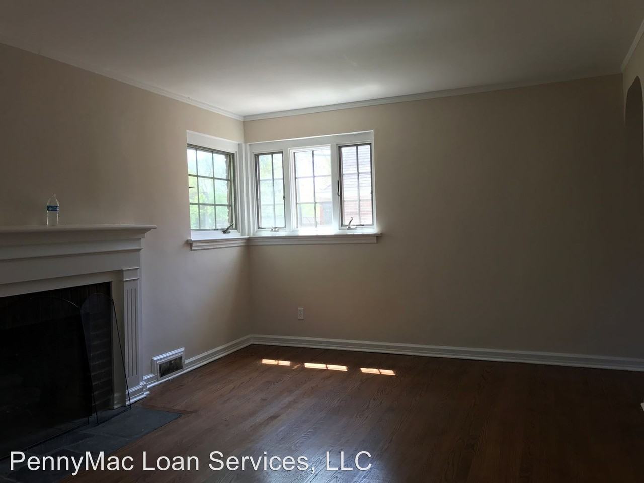 60 Park Ave - Photo 2 of 19