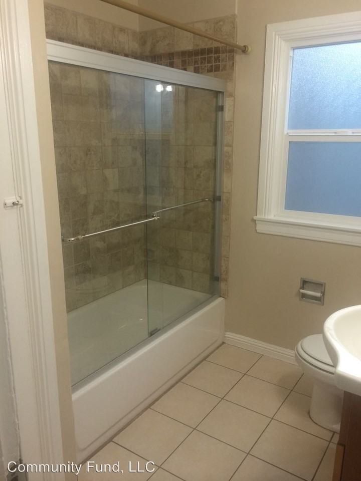 1312 88th Ave - Photo 3 of 4