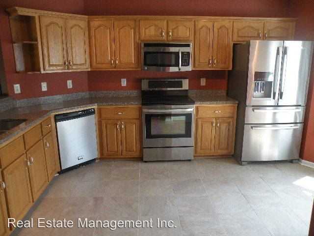 113 Marie Ct - Photo 2 of 22