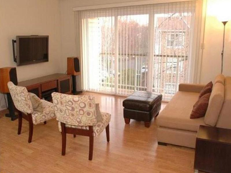 37 Hemlock Court - Photo 2 of 7