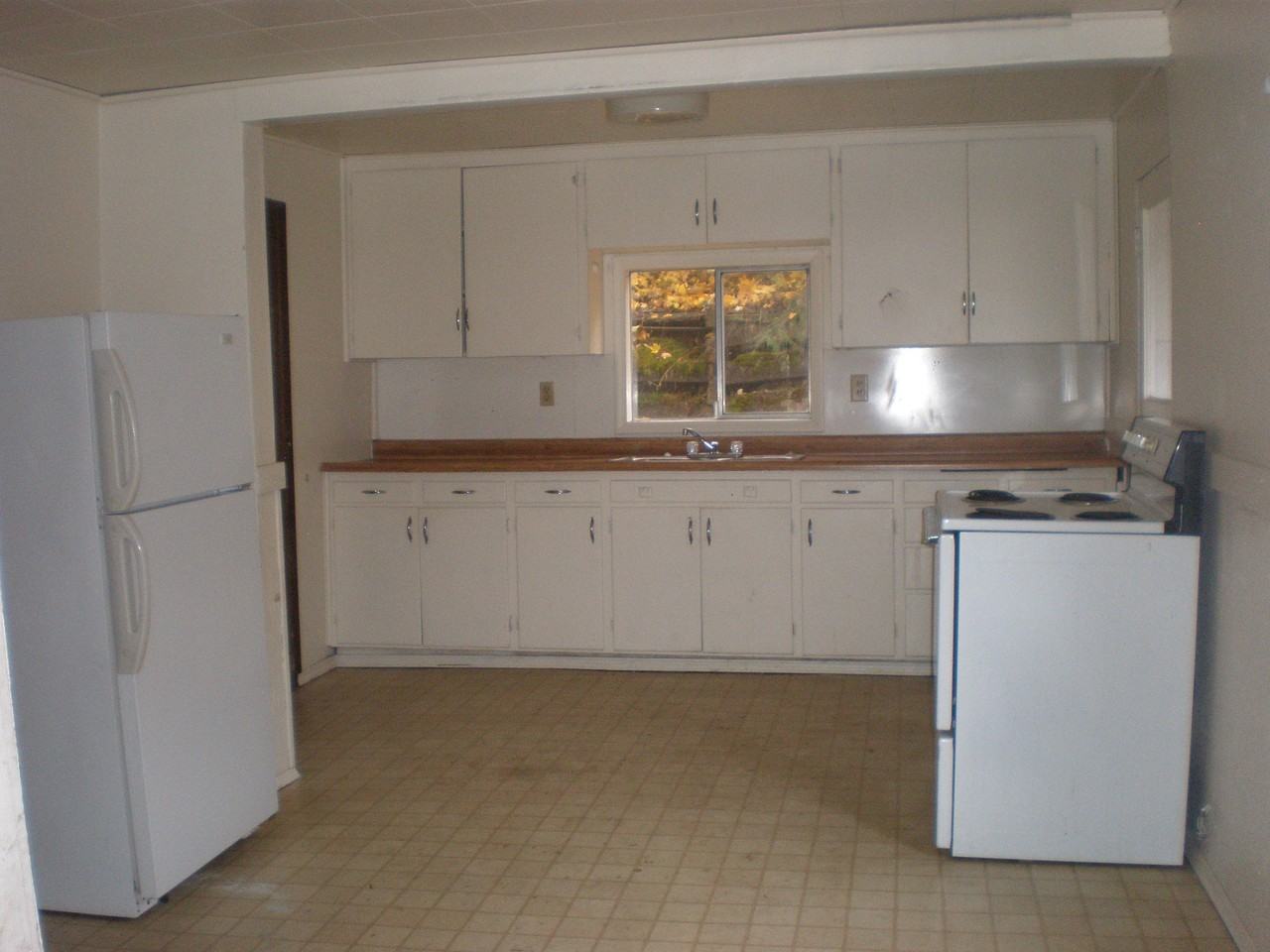 325 West Park Avenue - Photo 3 of 7