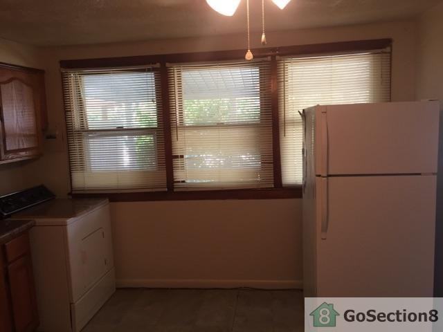 309 Bigley Ave - Photo 3 of 8