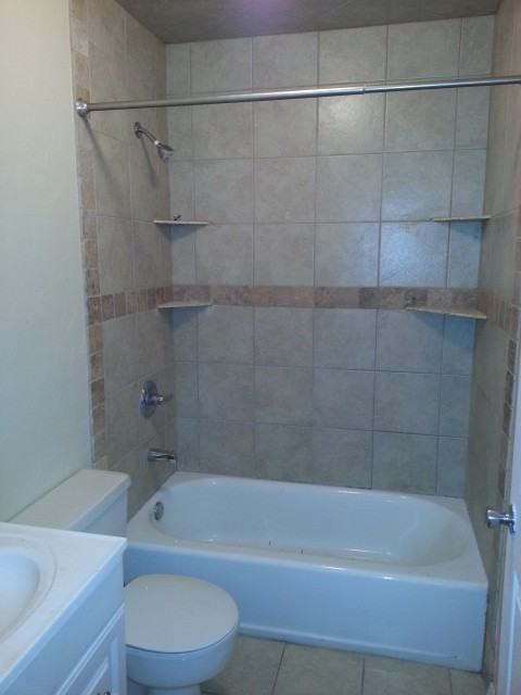 1121 E Beverly St - Photo 2 of 8