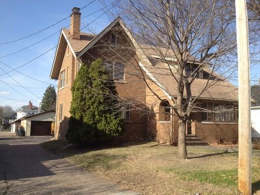 1117 12th Ave - Photo 2 of 7