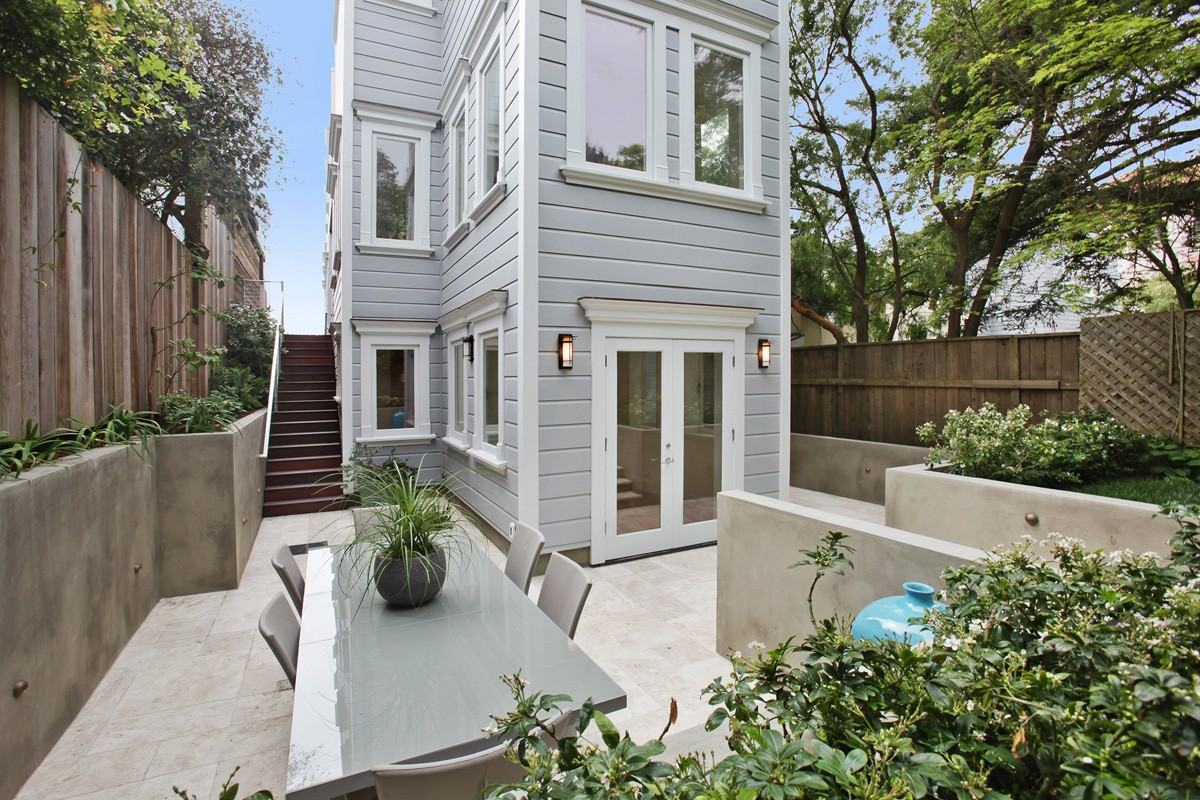 3962 Clay St - Photo 2 of 2