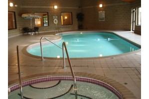 Majestic Cove Apartments - Photo 2 of 7