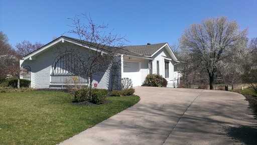 8914 W 104th Terrace - Photo 2 of 30