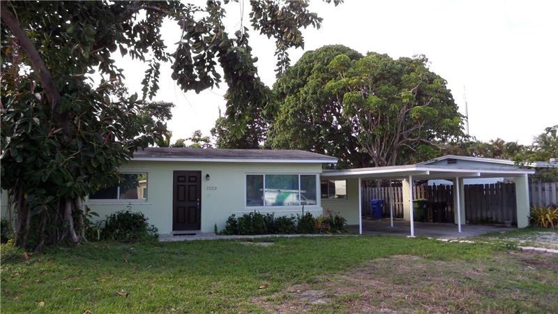 1129 NW 7th Terrace - Photo 2 of 12