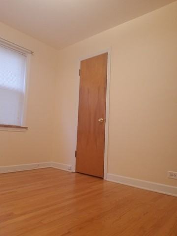 4922 N Mason Ave #2 - Photo 3 of 8