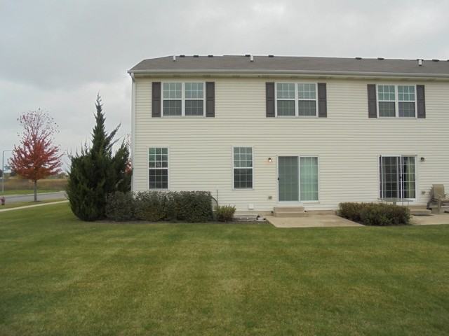 4002 Shoeger Ct #2 - Photo 2 of 40