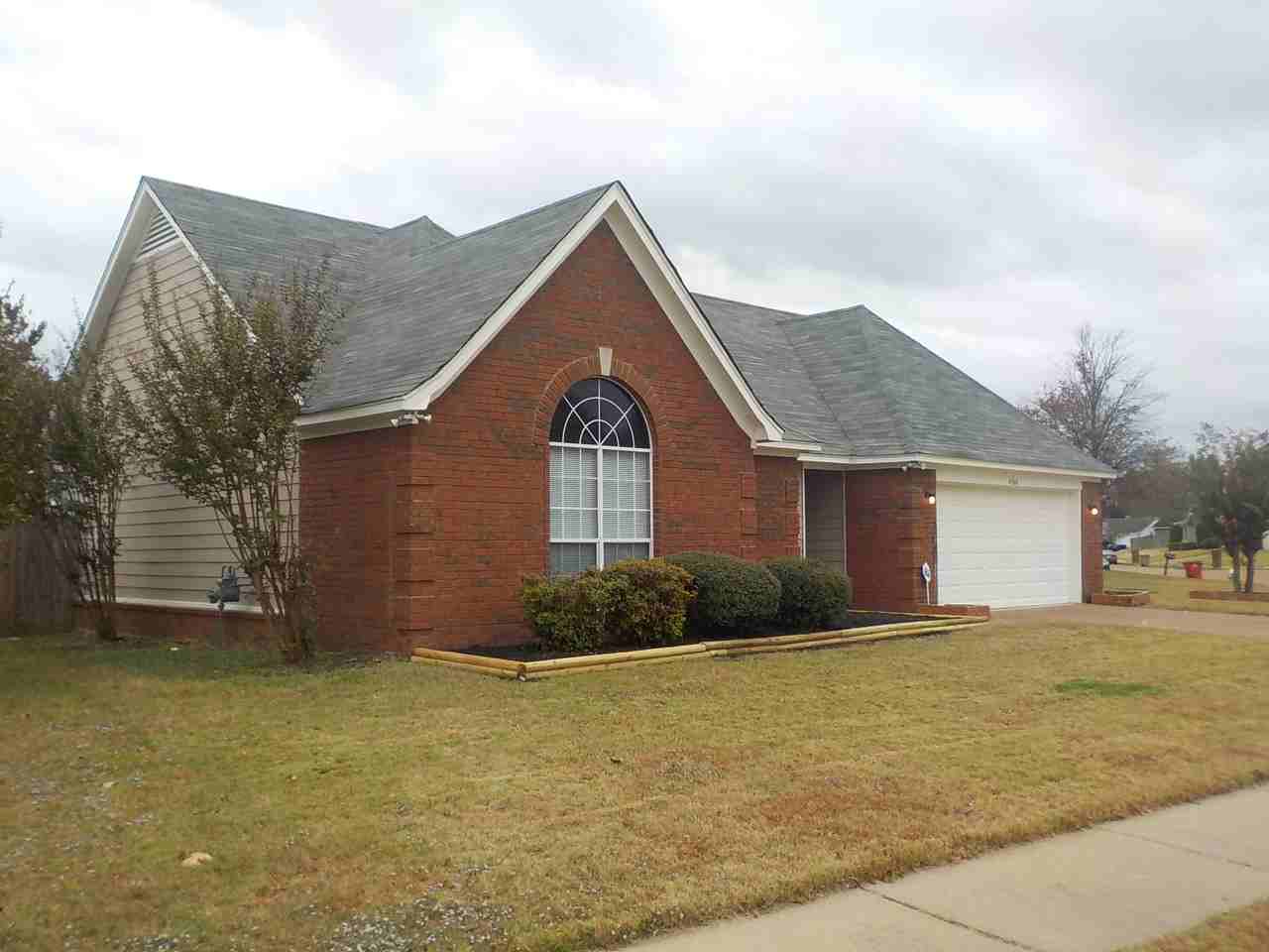 4566 Kings Grant Dr - Photo 2 of 9