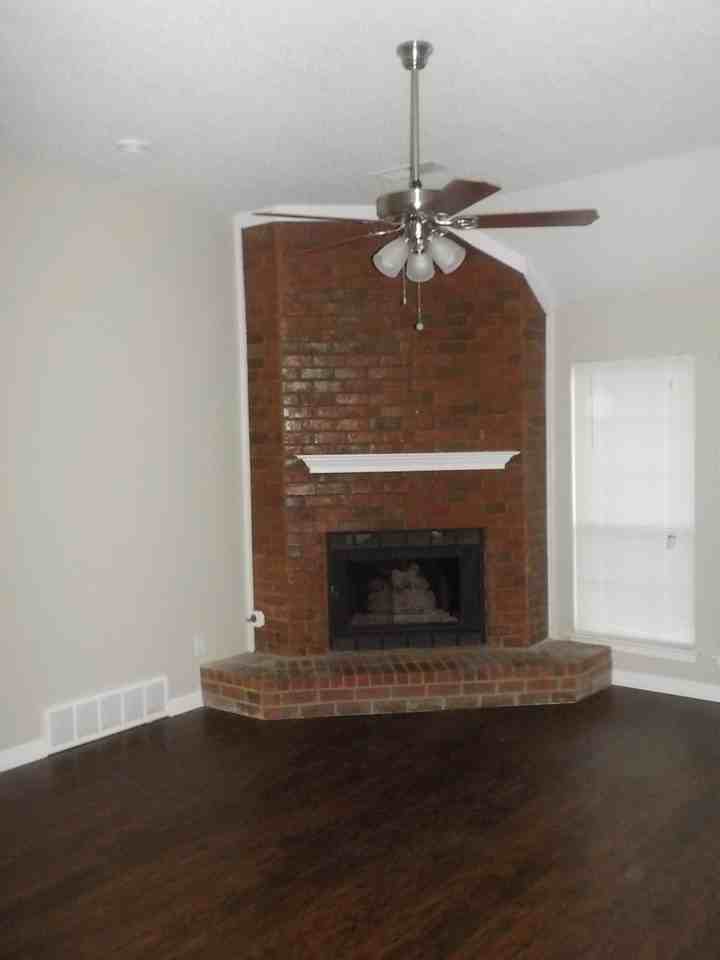 4566 Kings Grant Dr - Photo 3 of 9