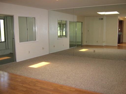 19435 Oak Crossing Rd - Photo 3 of 17