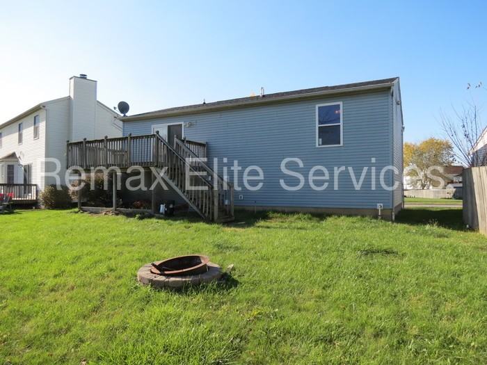4018 Cailin Dr - Photo 3 of 20
