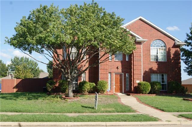 325 Fountain Dr - Photo 2 of 2