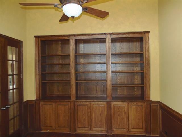 4301 Harbin Ct - Photo 3 of 24